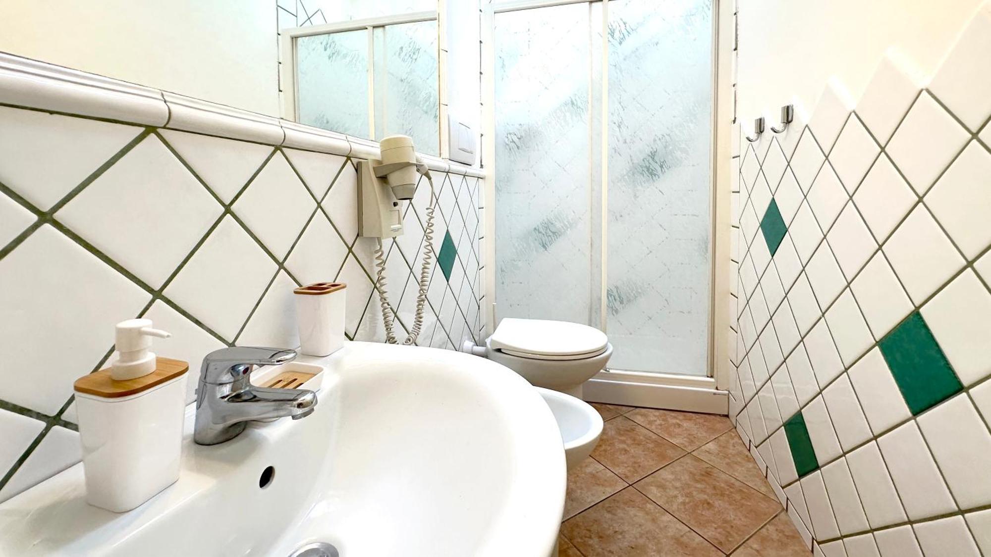 Int 4 - Suite Edoardo By Residence San Luca 博洛尼亚 外观 照片